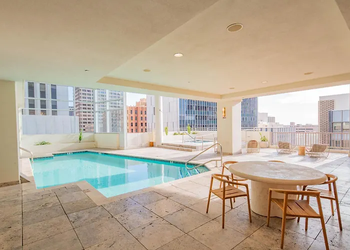 Sleek Downtown Phx High Rise Views Am Phoenix